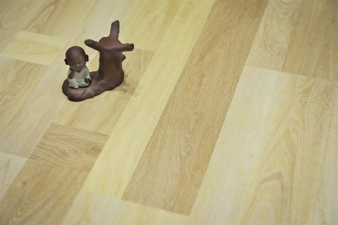 鵬鴻強(qiáng)化地板伊麗莎白系列-5805