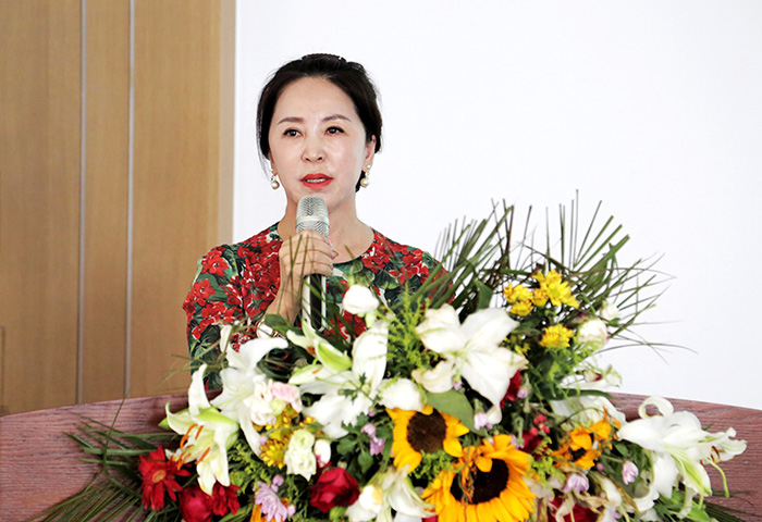 鵬鴻木業(yè)集團總經(jīng)理